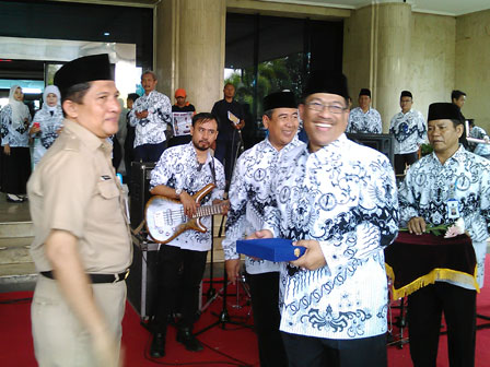 Pencarian PGRI Tidore Kepulauan - Persatuan Guru Republik Indonesia Cabang Tidore Kepulauan